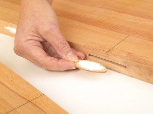 cara menyambung kayu biscuit joint