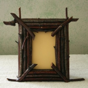 frame-dari-kayu