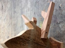 hiasan kayu kepala rusa