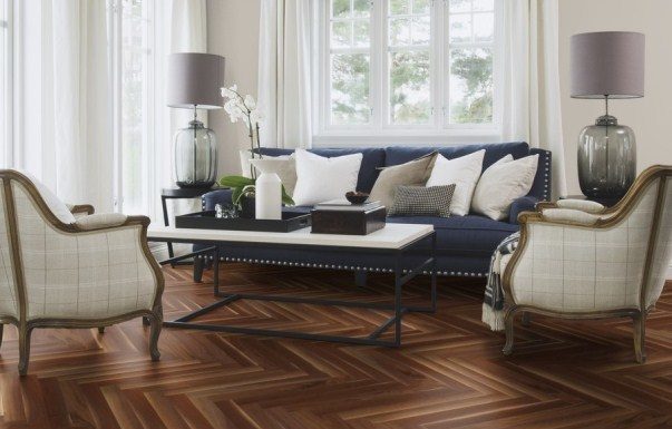 perbedaan parket dan decking
