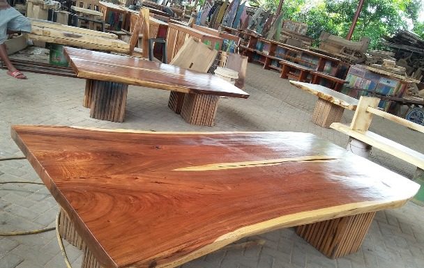 meja kayu trembesi