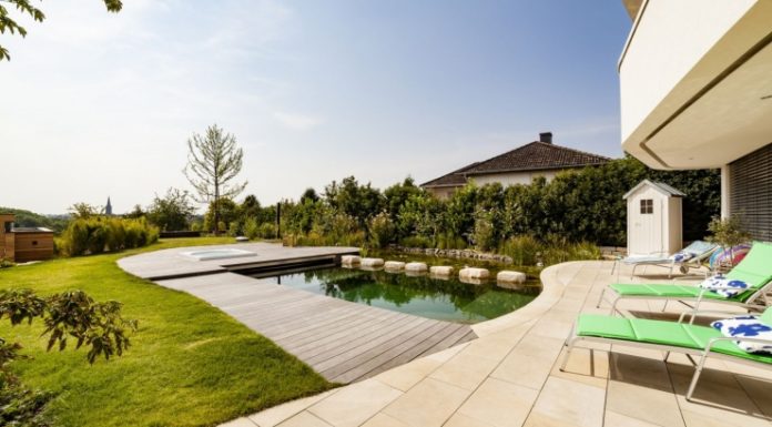 pool deck alami